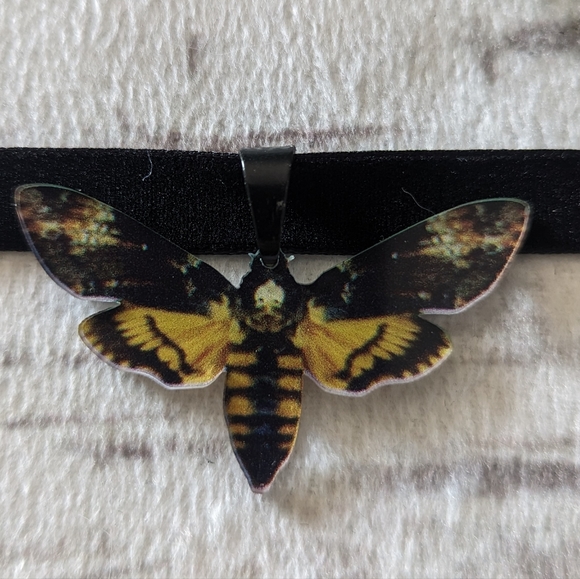 🖤 Death Moth Choker - Picture 2 of 4